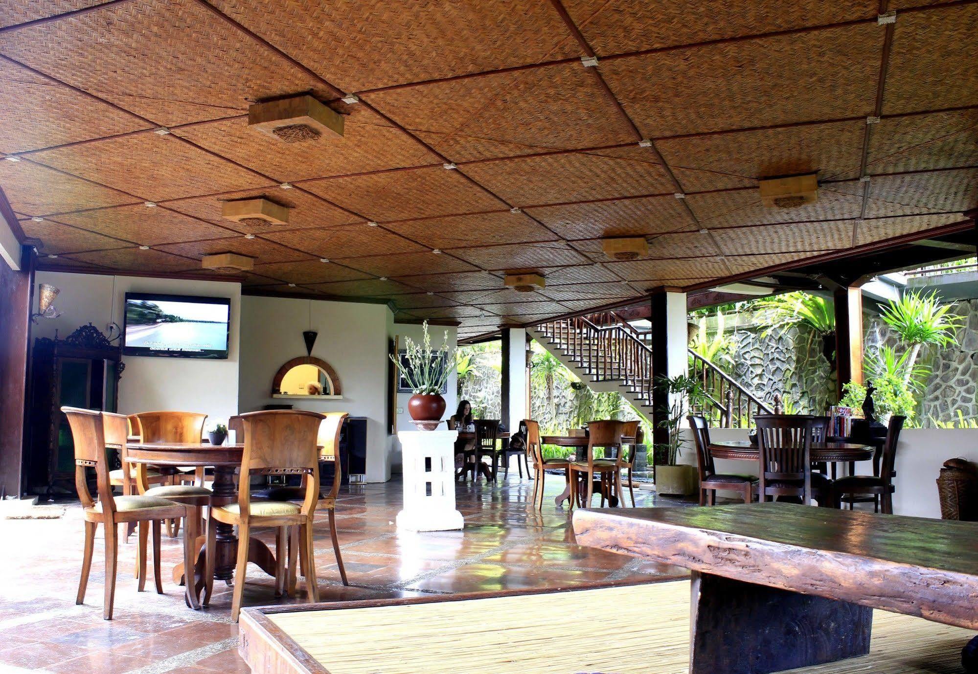 Junjungan And Ubud